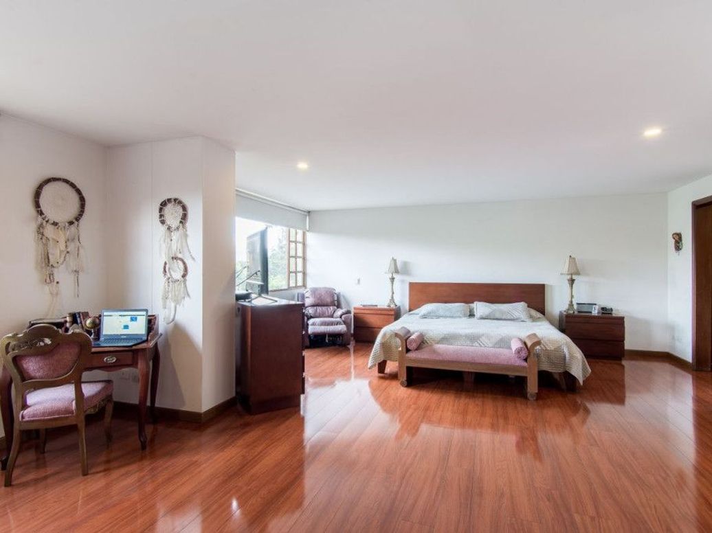 Apartamento de 3 alcobas en venta en Niza Suba, Bogotá, 229 m² · foto 13 de 20