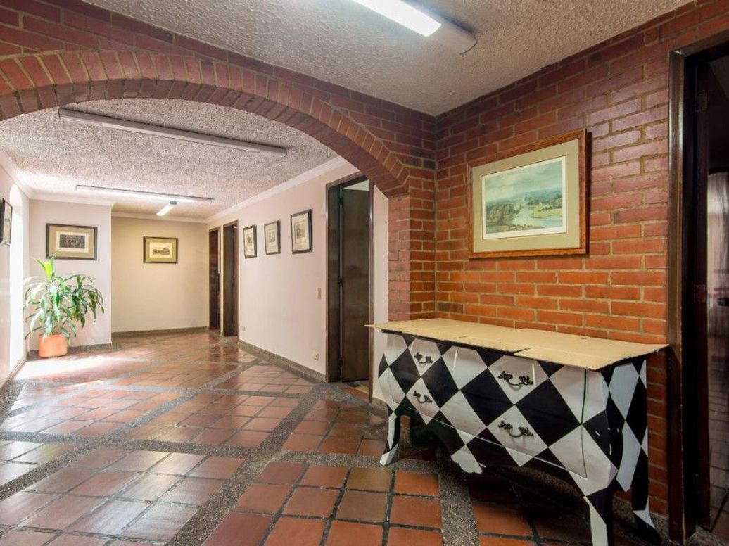 Casa de 4 alcobas en venta en San Patricio, Bogotá, 678 m² · foto 19 de 20