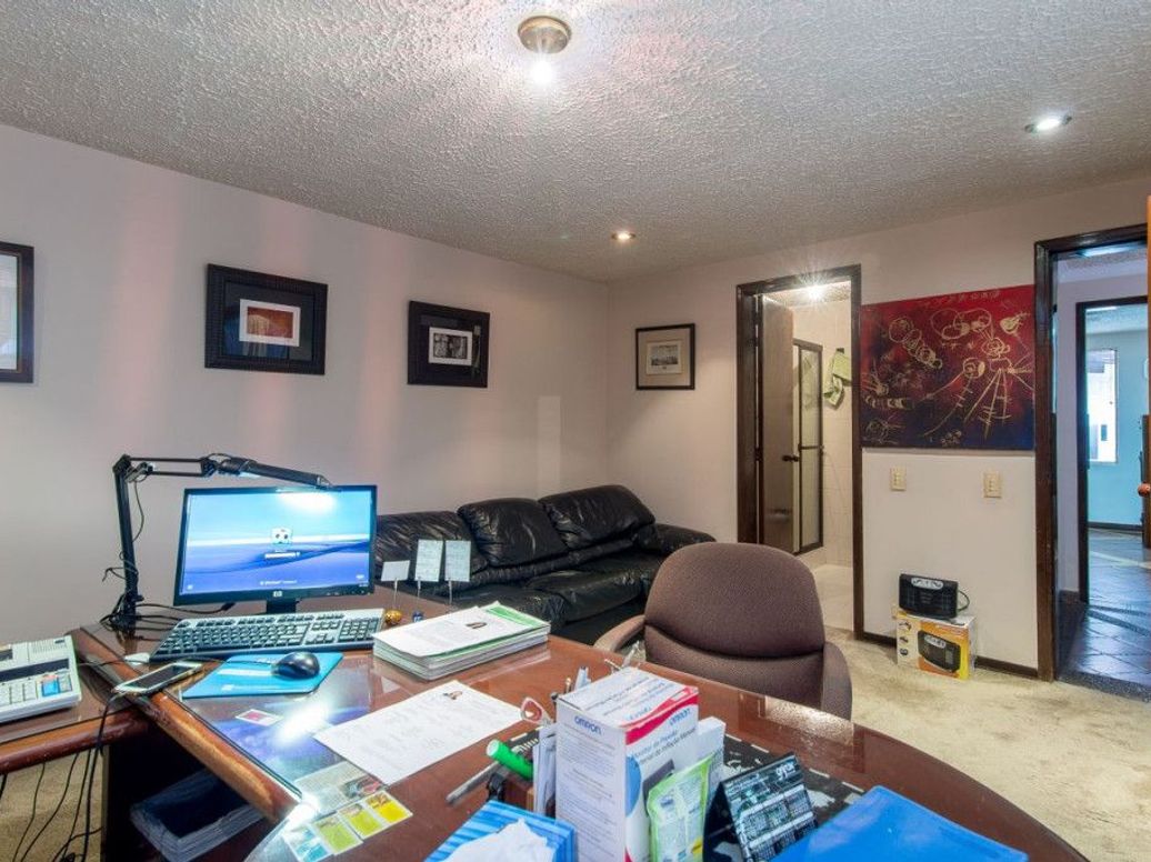 Casa de 4 alcobas en venta en San Patricio, Bogotá, 678 m² · foto 16 de 20