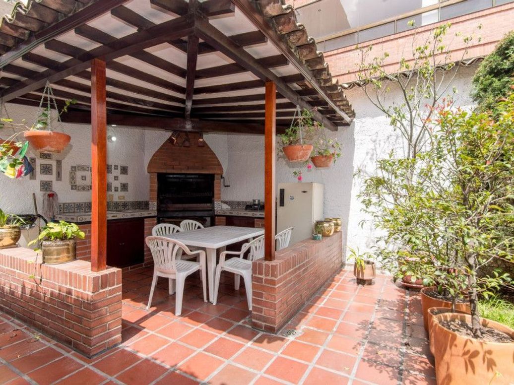 Casa de 4 alcobas en venta en San Patricio, Bogotá, 678 m² · foto 12 de 20