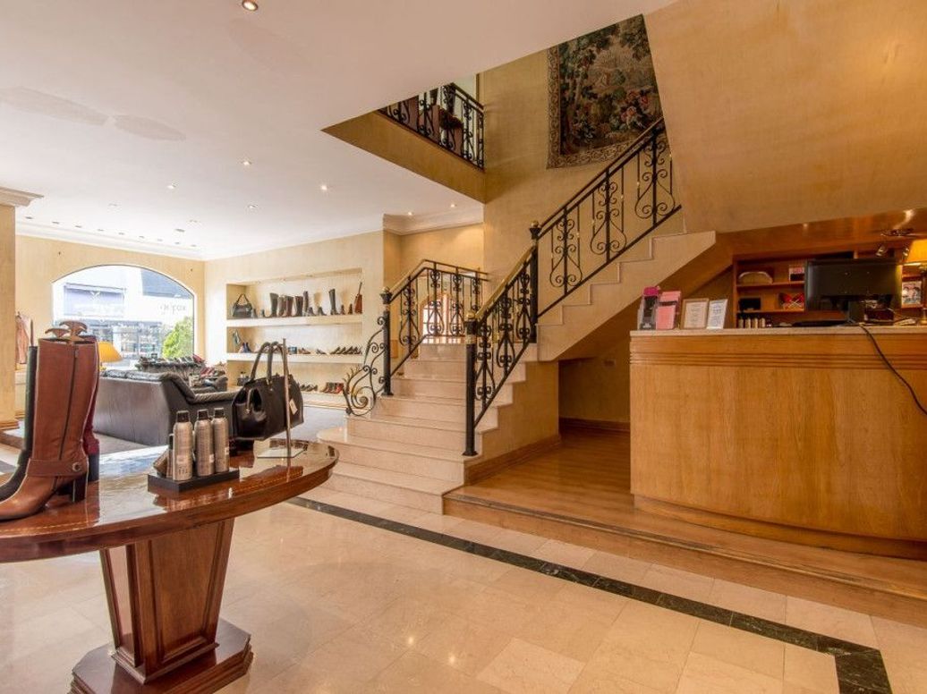 Casa de 4 alcobas en venta en San Patricio, Bogotá, 678 m² · foto 5 de 20