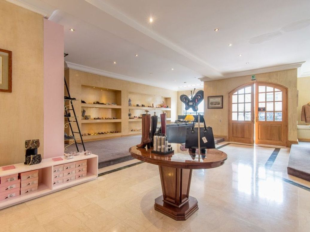 Casa de 4 alcobas en venta en San Patricio, Bogotá, 678 m² · foto 7 de 20