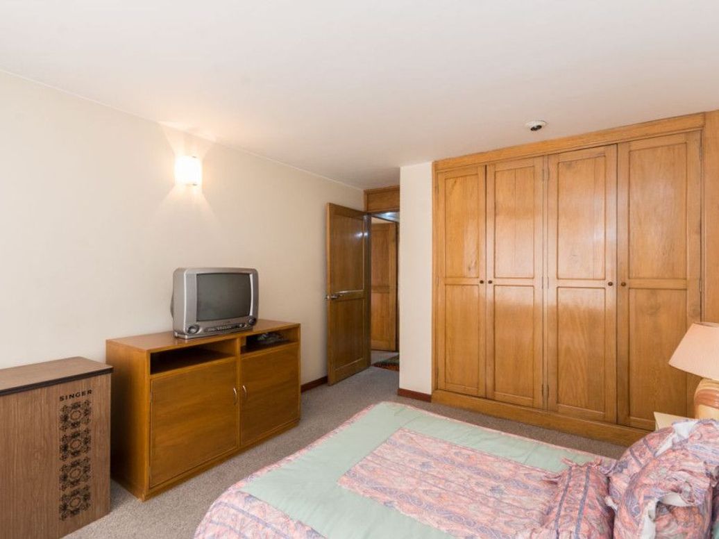 Apartamento de 3 alcobas en venta en Santa Barbara Central, Bogotá, 155 m² · foto 12 de 20