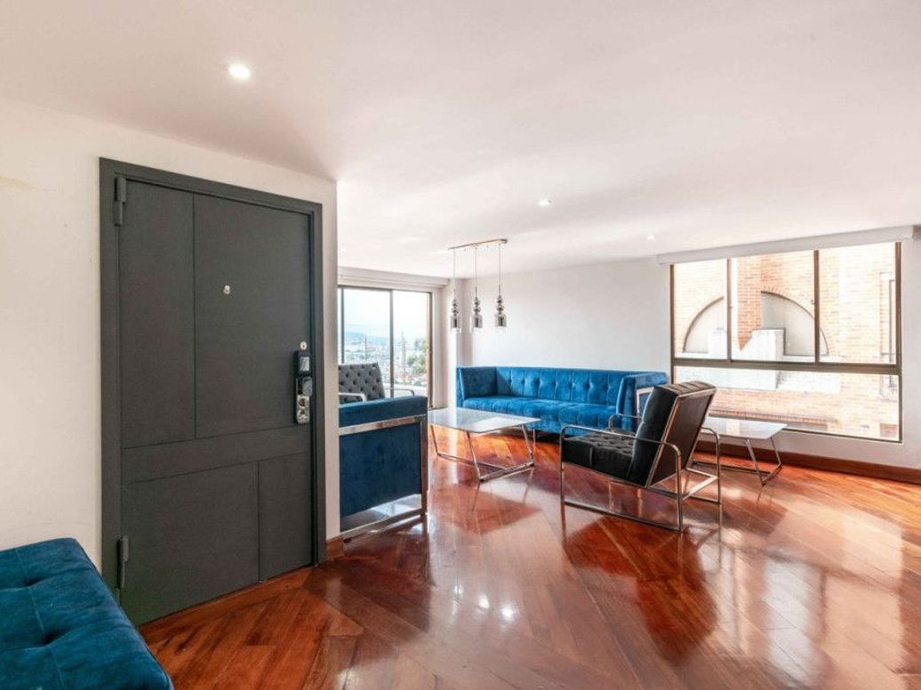 Apartamento de 4 alcobas en venta en Bosque De Pinos, Bogotá, 231 m² · foto 3 de 20