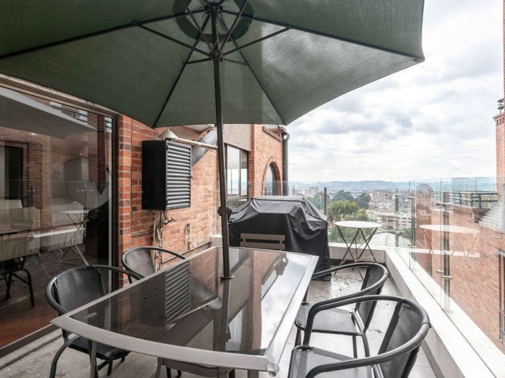 Apartamento de 4 alcobas en venta en Bosque De Pinos, Bogotá, 231 m² · foto 13 de 20