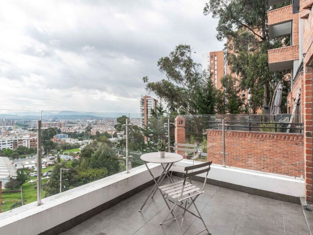 Apartamento de 4 alcobas en venta en Bosque De Pinos, Bogotá, 231 m² · foto 7 de 20