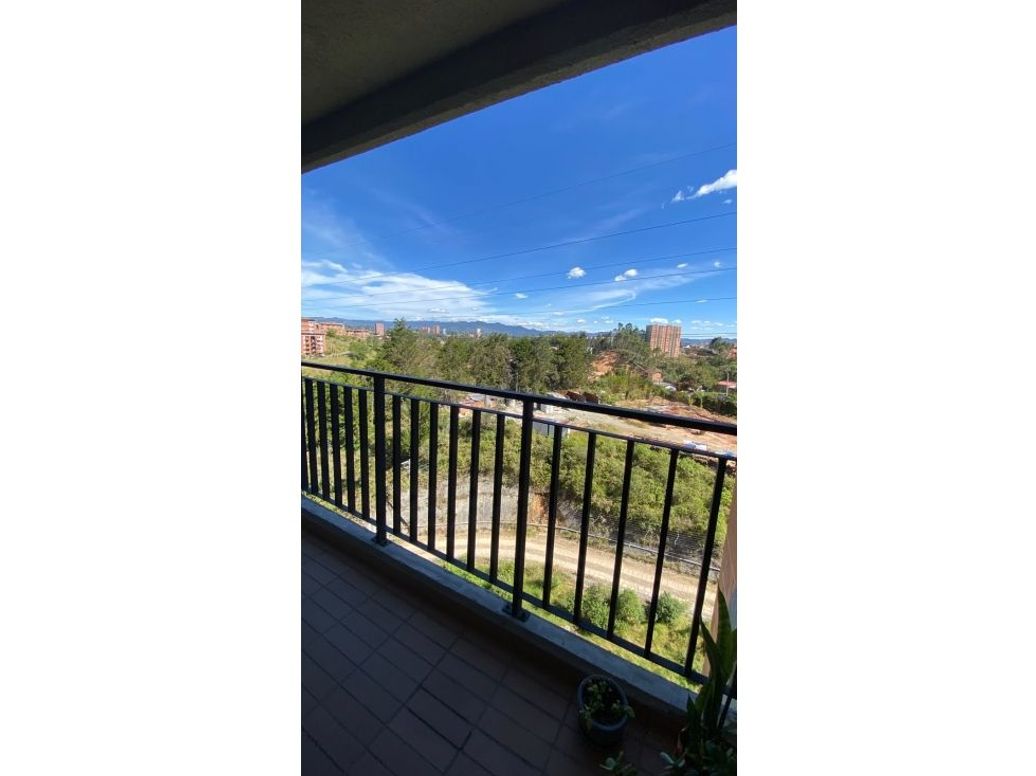Arriendo Apartamento Amoblado en Rionegro, Río Vivo Torre Menta en Fontibon