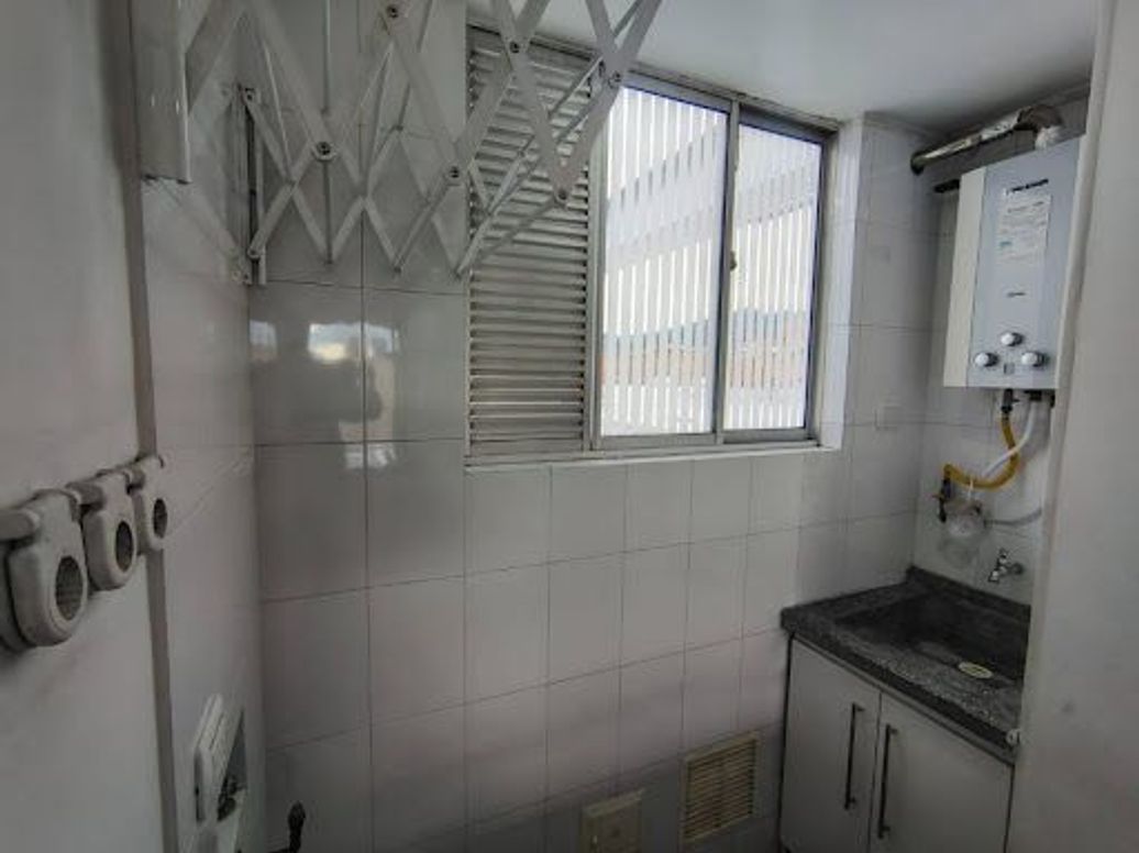 Apartaestudio en venta en El Batán, Bogotá, 45 m² · foto 17 de 20