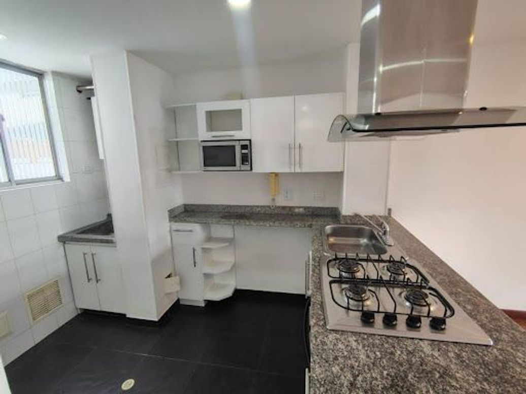 Apartaestudio en venta en El Batán, Bogotá, 45 m² · foto 15 de 20