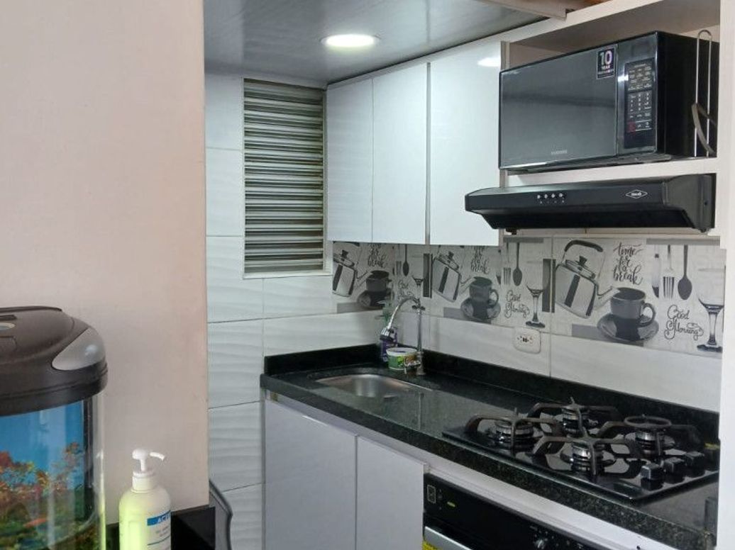Apartamento de 2 alcobas en venta en Madelena I Y Ii, Bogotá, 35 m² · foto 6 de 14