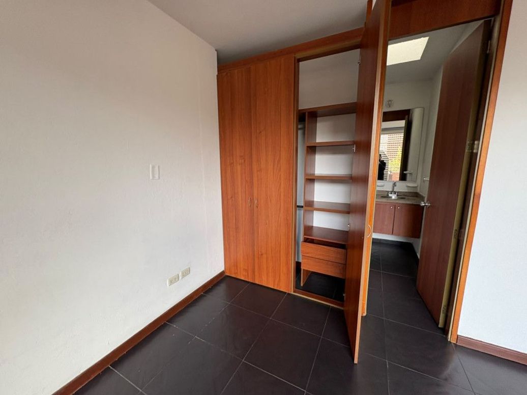 Apartamento de 1 alcoba en venta en Cataluña, Bogotá, 50 m² · foto 15 de 17