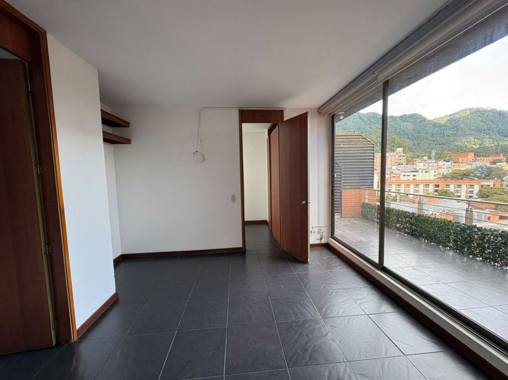 Apartamento de 1 alcoba en venta en Cataluña, Bogotá, 50 m² · foto 3 de 17