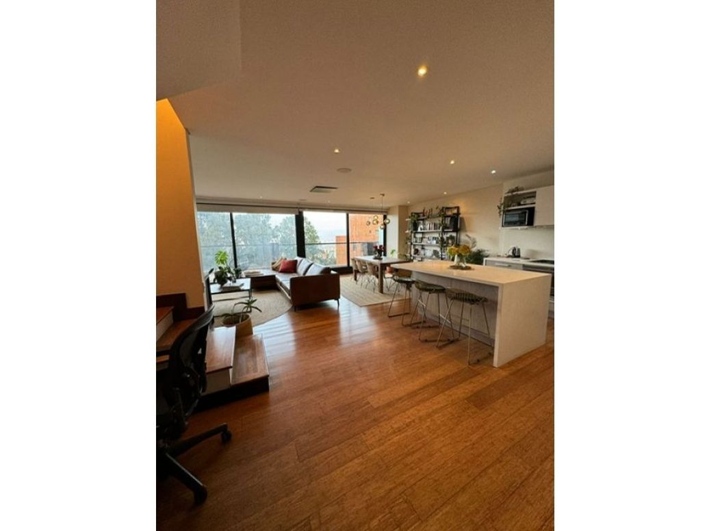 Apartamento de 2 alcobas en arriendo en Los Rosales, Bogotá, 164 m² · foto 2 de 8