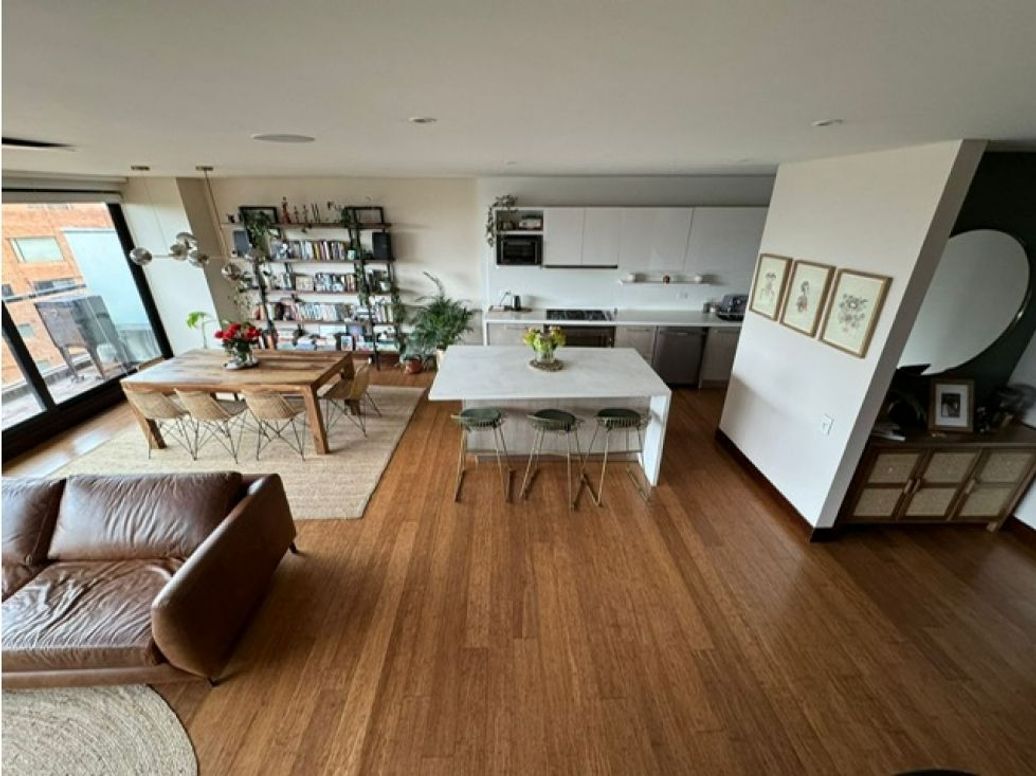 Apartamento de 2 alcobas en arriendo en Los Rosales, Bogotá, 164 m² · foto 3 de 8