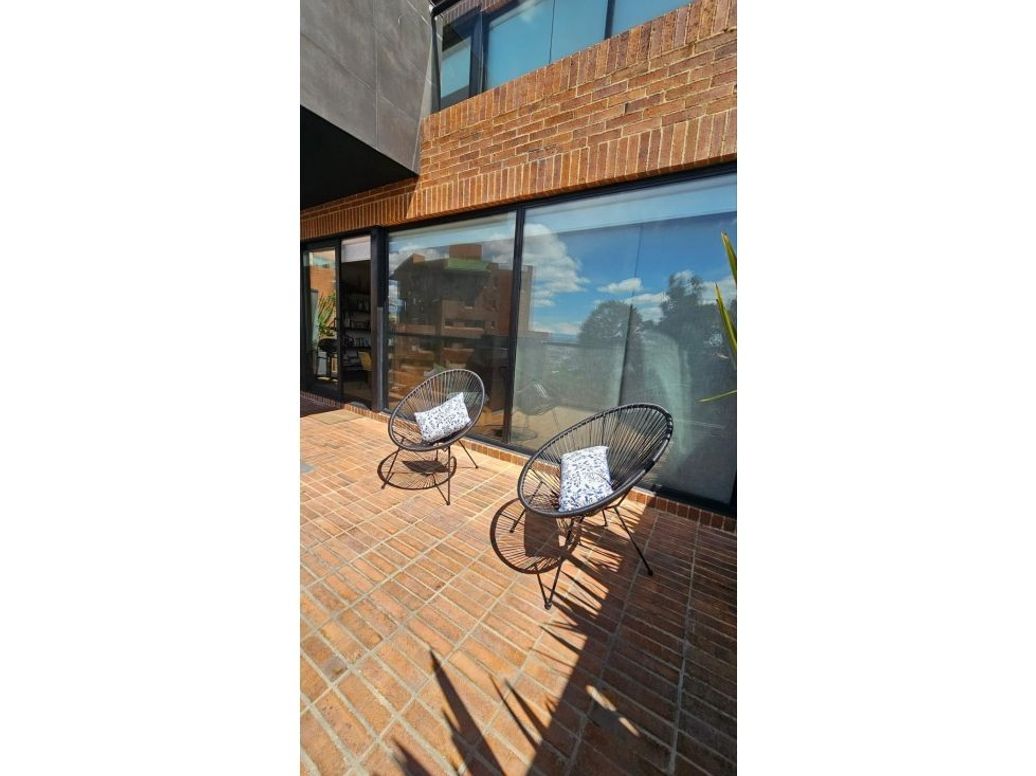 Apartamento de 2 alcobas en arriendo en Los Rosales, Bogotá, 164 m² · foto 5 de 8