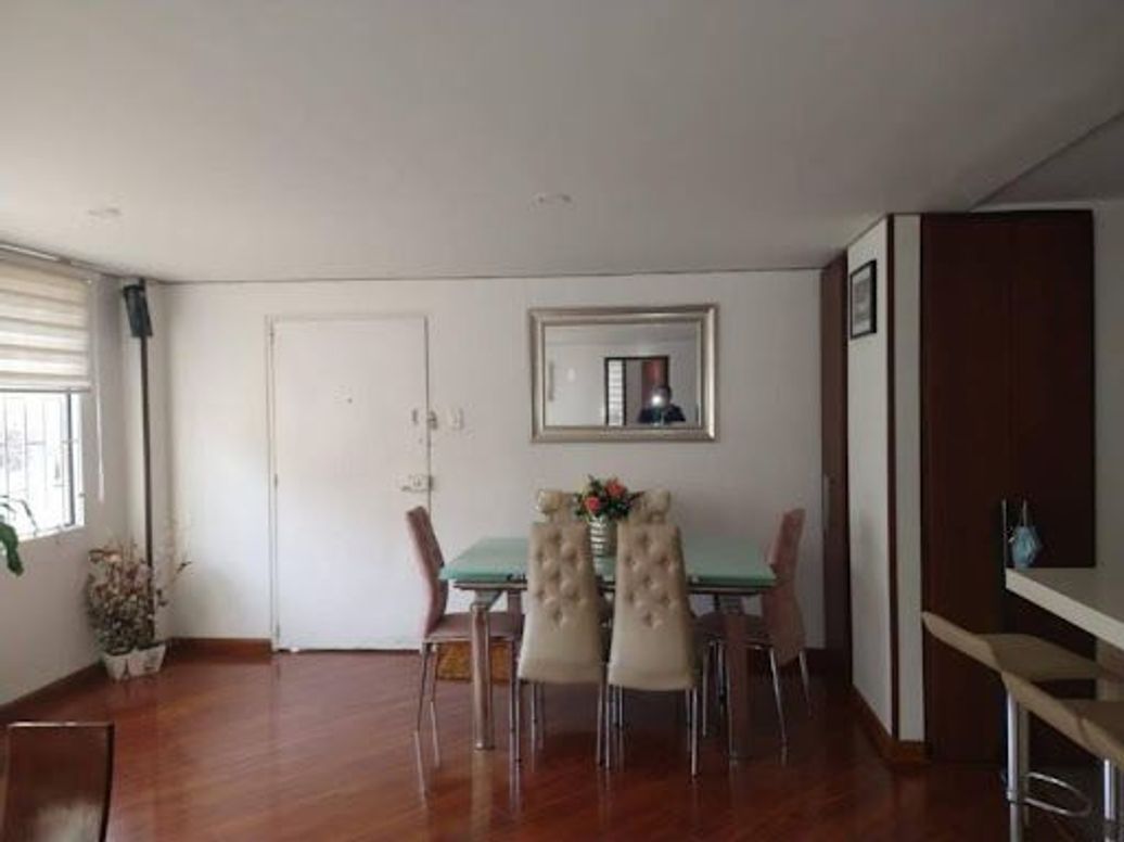 Apartamento de 3 alcobas en venta en Nicolas De Federman, Bogotá, 94 m² · foto 2 de 8