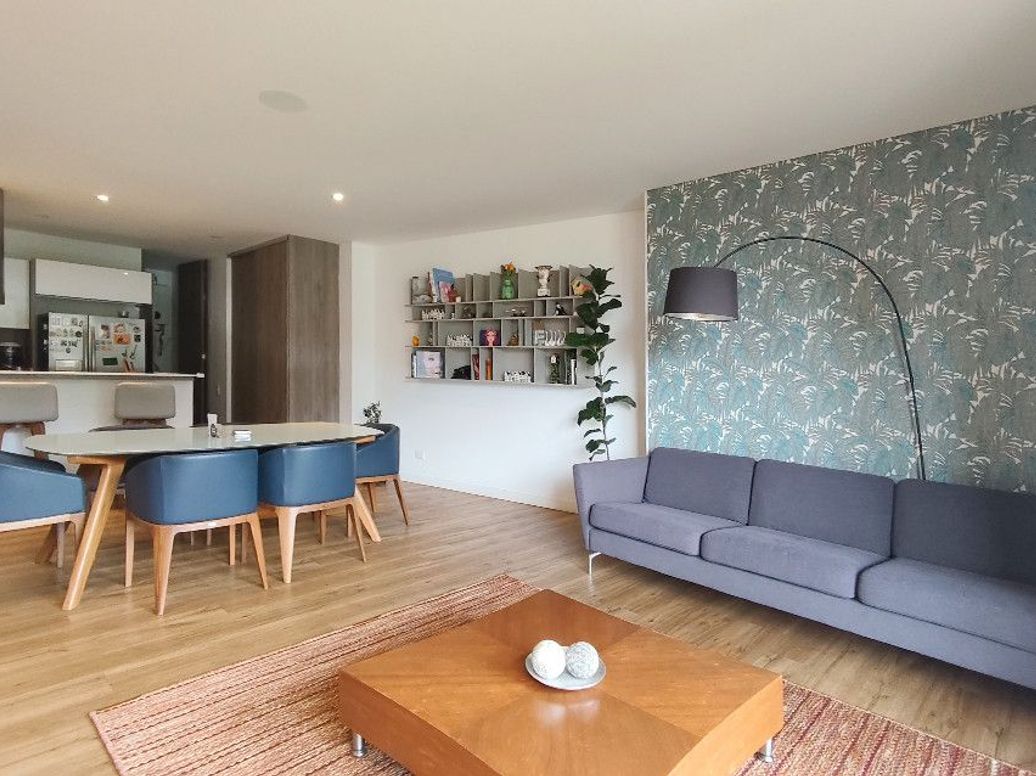 Apartamento de 3 alcobas en venta en Los Naranjos, Bogotá, 198 m² · foto 2 de 20