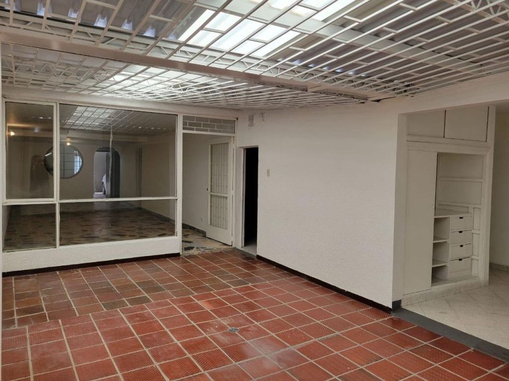 Casa de 4 alcobas en venta en Polo Club, Bogotá, 350 m² · foto 10 de 15