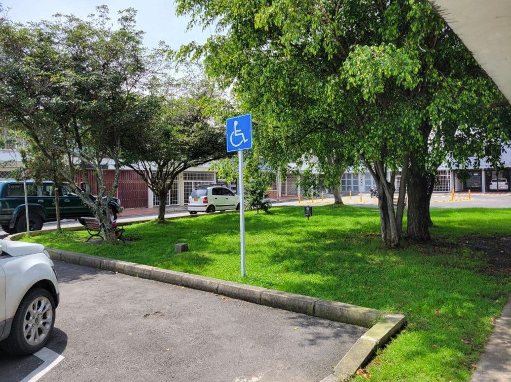 Casa de 4 alcobas en venta en Polo Club, Bogotá, 350 m² · foto 15 de 15