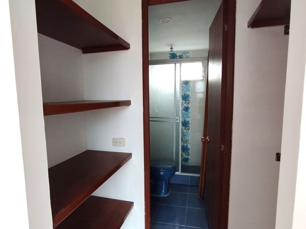 Apartamento de 3 alcobas en venta en Arabia, Bogotá, 50 m² · foto 10 de 15