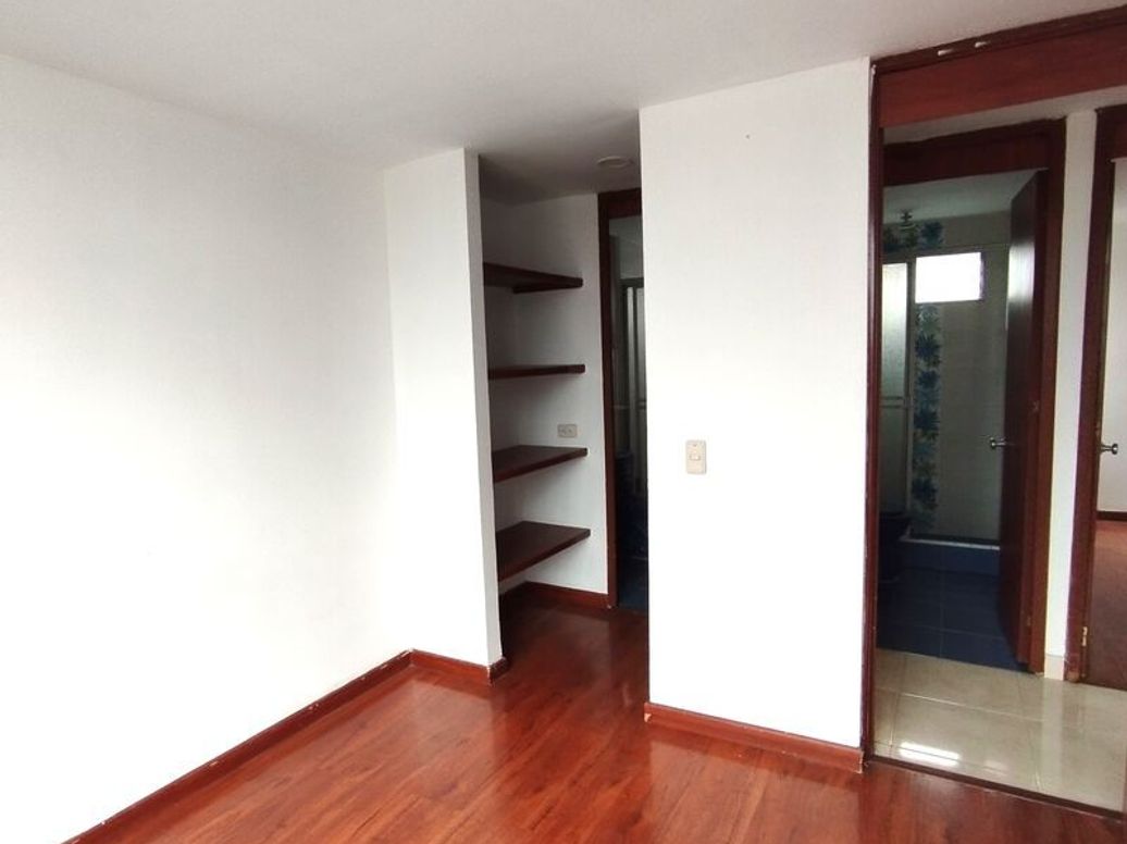 Apartamento de 3 alcobas en venta en Arabia, Bogotá, 50 m² · foto 9 de 15