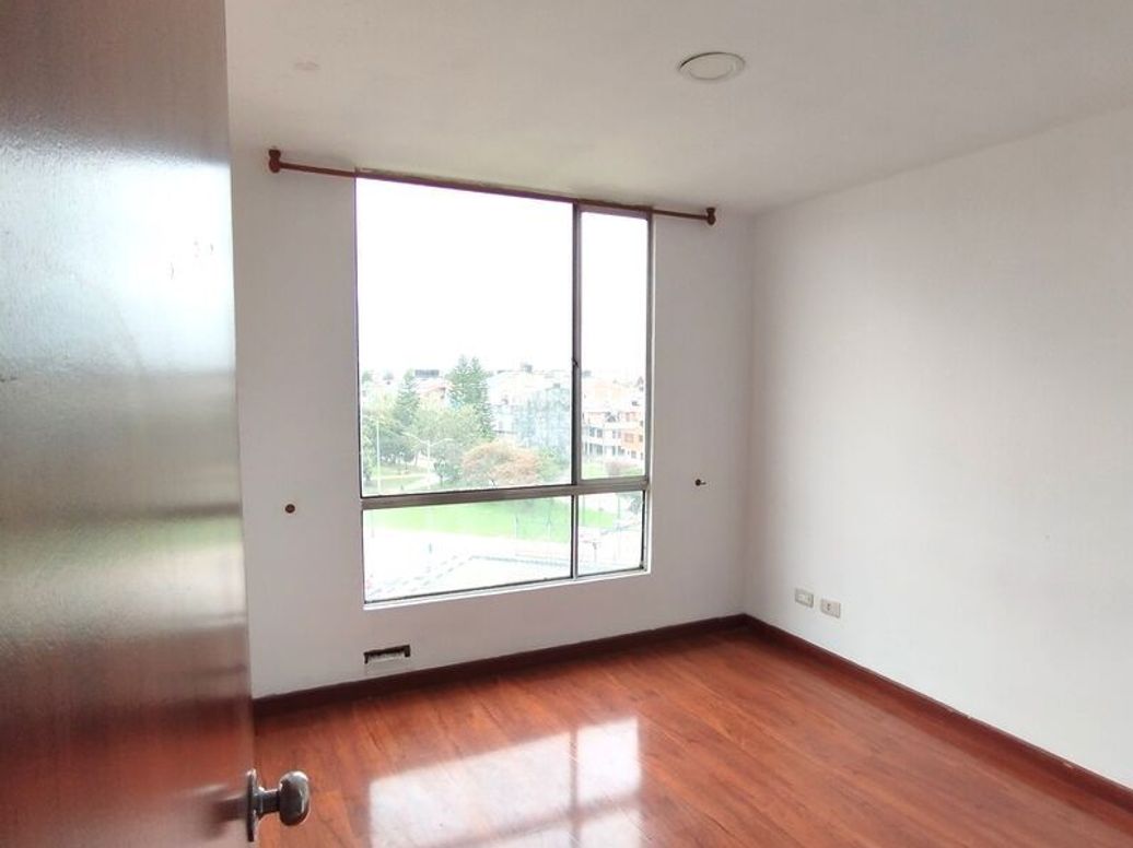 Apartamento de 3 alcobas en venta en Arabia, Bogotá, 50 m² · foto 8 de 15
