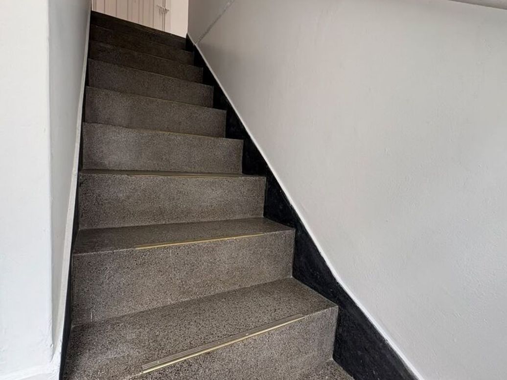 Casa de 6 alcobas en venta en Ciudad Jardín Sur, Bogotá, 90 m² · foto 8 de 9