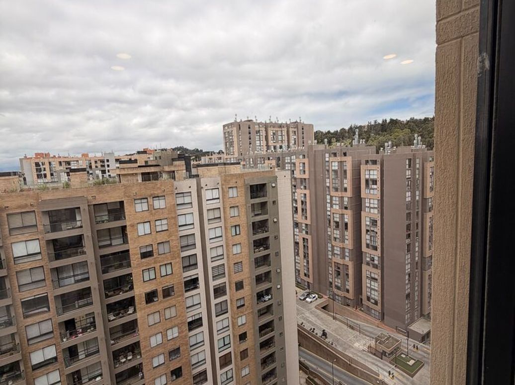 Apartaestudio en venta en Cr Quintas De Santa Maria Et. Iii, Bogotá, 39 m² · foto 16 de 19