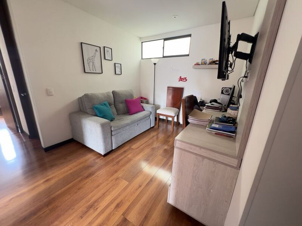 Apartamento de 3 alcobas en venta en Cantalejo, Bogotá, 128 m² · foto 10 de 20