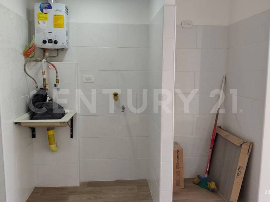 Apartamento de 2 alcobas en venta en El Vergel, Bogotá, 40 m² · foto 7 de 13