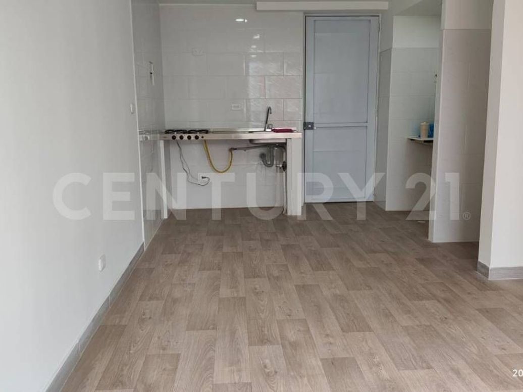 Apartamento de 2 alcobas en venta en El Vergel, Bogotá, 40 m² · foto 4 de 13
