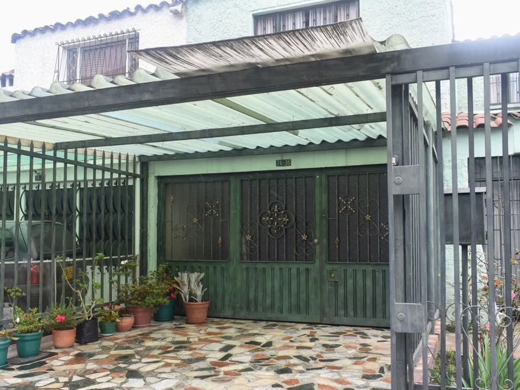 Casa de 4 alcobas en venta en Modelia, Bogotá, 196 m² · foto 2 de 20