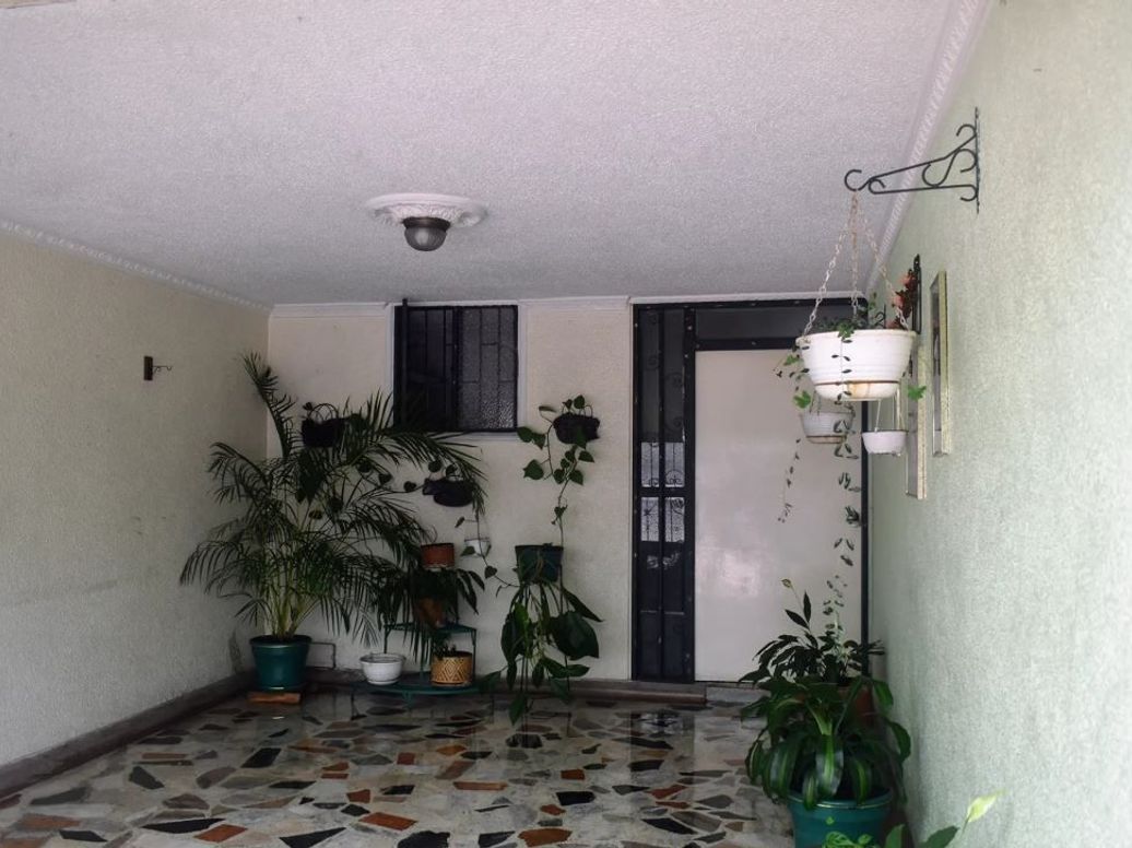 Casa de 4 alcobas en venta en Modelia, Bogotá, 196 m² · foto 3 de 20