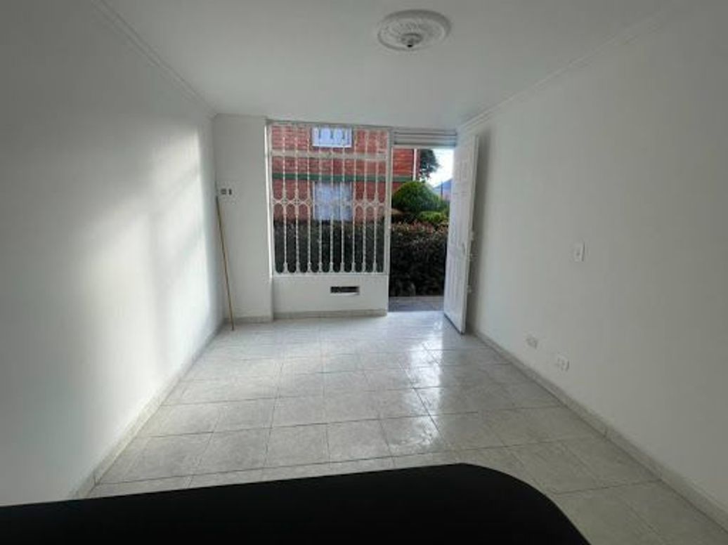 Casa de 2 alcobas en venta en El Tintal, Bogotá, 46 m² · foto 14 de 20