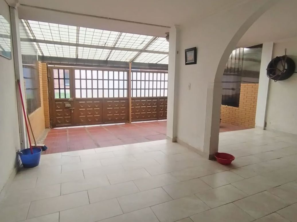 Casa de 5 alcobas en venta en Milenta, Bogotá, 120 m² · foto 2 de 19