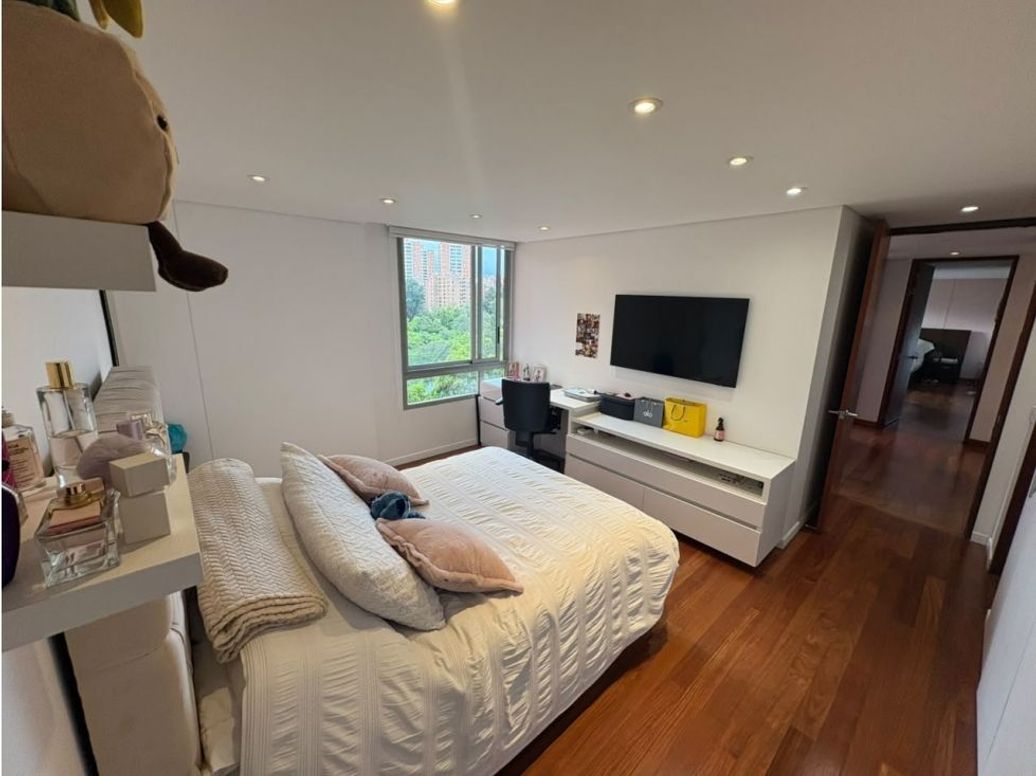 Apartamento de 3 alcobas en venta en Puente Largo, Bogotá, 178 m² · foto 12 de 20