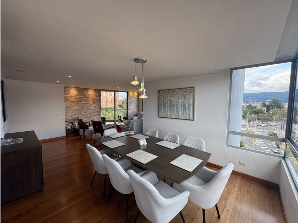 Apartamento de 3 alcobas en venta en Puente Largo, Bogotá, 178 m² · foto 3 de 20