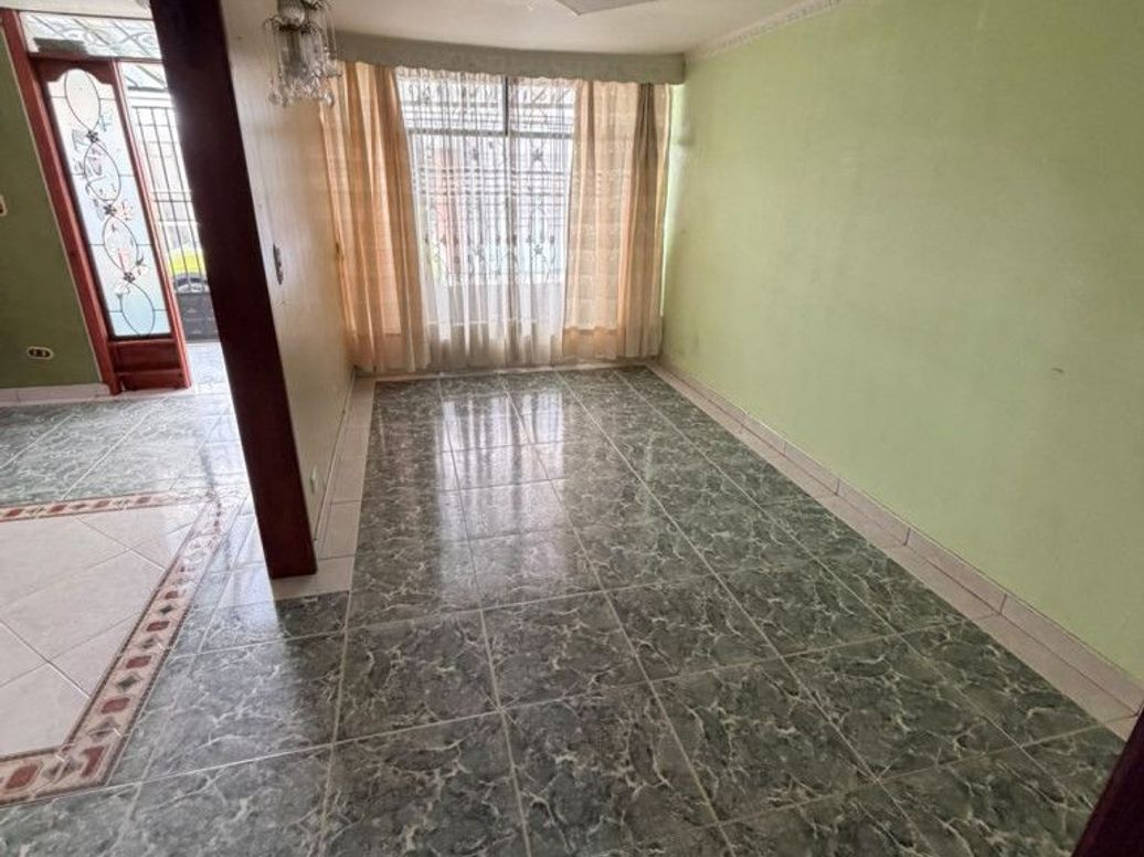 Casa de 5 alcobas en venta en Molinos Del Viento, Bogotá, 77 m² · foto 6 de 14