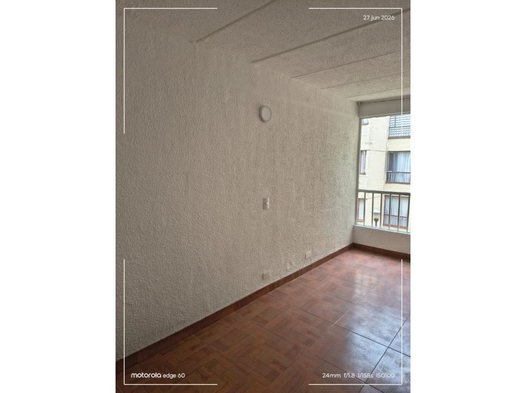 Apartamento de 3 alcobas en venta en Alquerias De La Fragua, Bogotá, 44 m² · foto 3 de 15