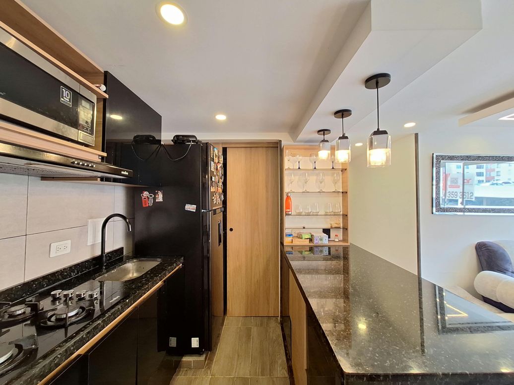Apartamento de 3 alcobas en venta en Peñon Del Cortijo, Bogotá, 55 m² · foto 3 de 20