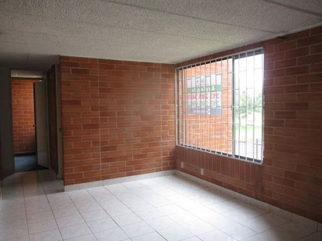 Apartamento de 3 alcobas en venta en Ciudadela Colsubsidio, Bogotá, 53 m² · foto 2 de 11