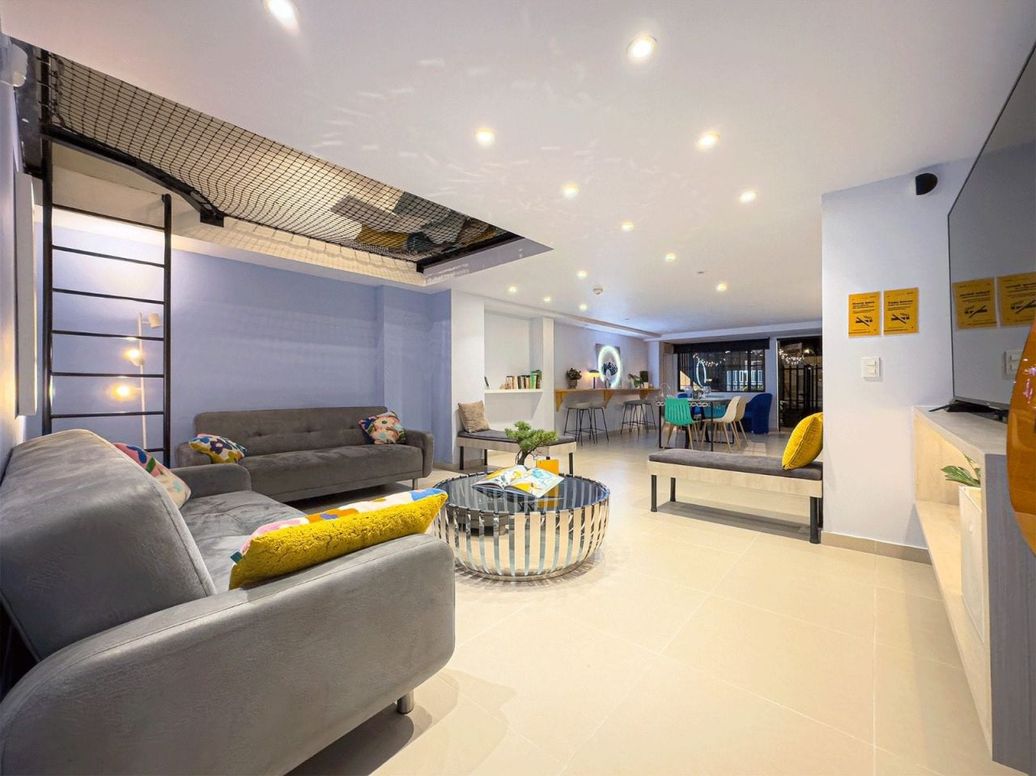 Casa de 3 alcobas en venta en Lago Gaitan, Bogotá, 407 m² · foto 3 de 20