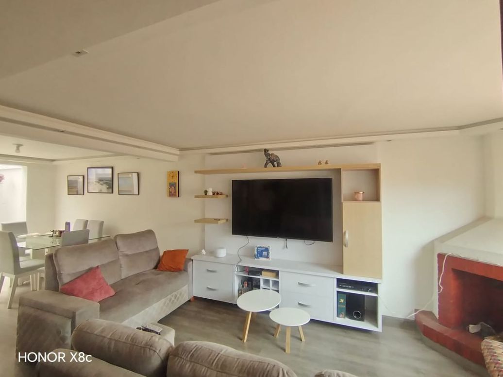 Casa de 4 alcobas en venta en El Contador, Bogotá, 165 m² · foto 3 de 20