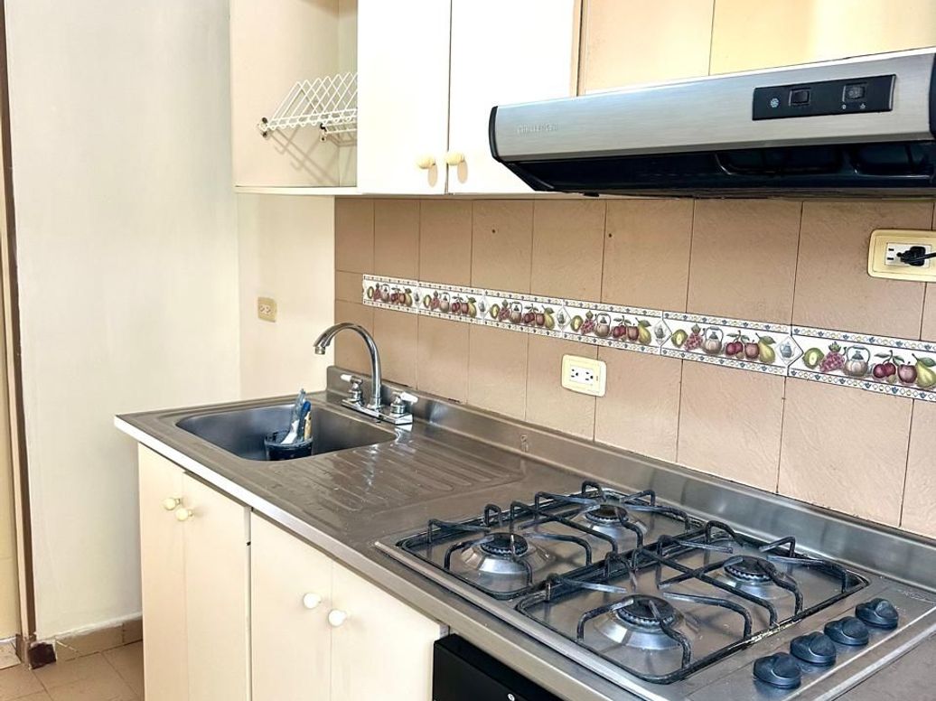 Apartamento de 2 alcobas en venta en Santa Teresa, Bogotá, 45 m² · foto 9 de 16