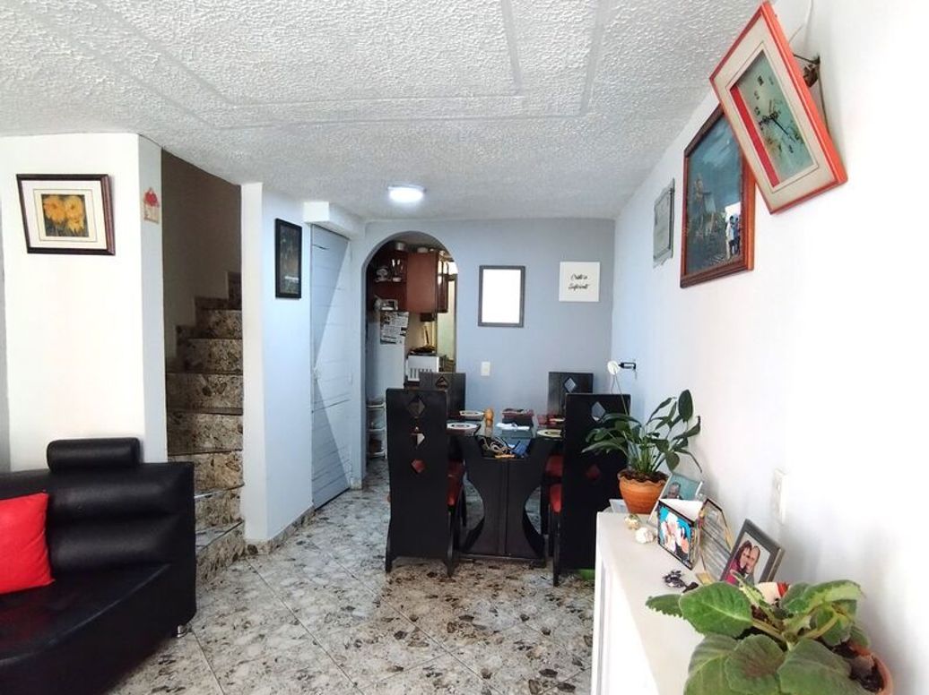 Casa de 4 alcobas en venta en El Porvenir, Bogotá, 75 m² · foto 2 de 11
