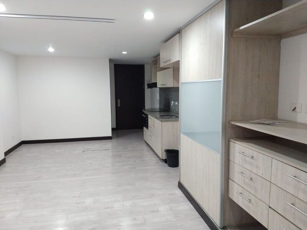Apartaestudio en venta en Chapinero Central, Bogotá, 35 m² · foto 4 de 16
