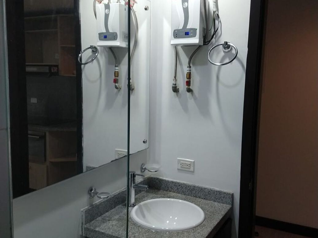 Apartaestudio en venta en Chapinero Central, Bogotá, 35 m² · foto 10 de 16