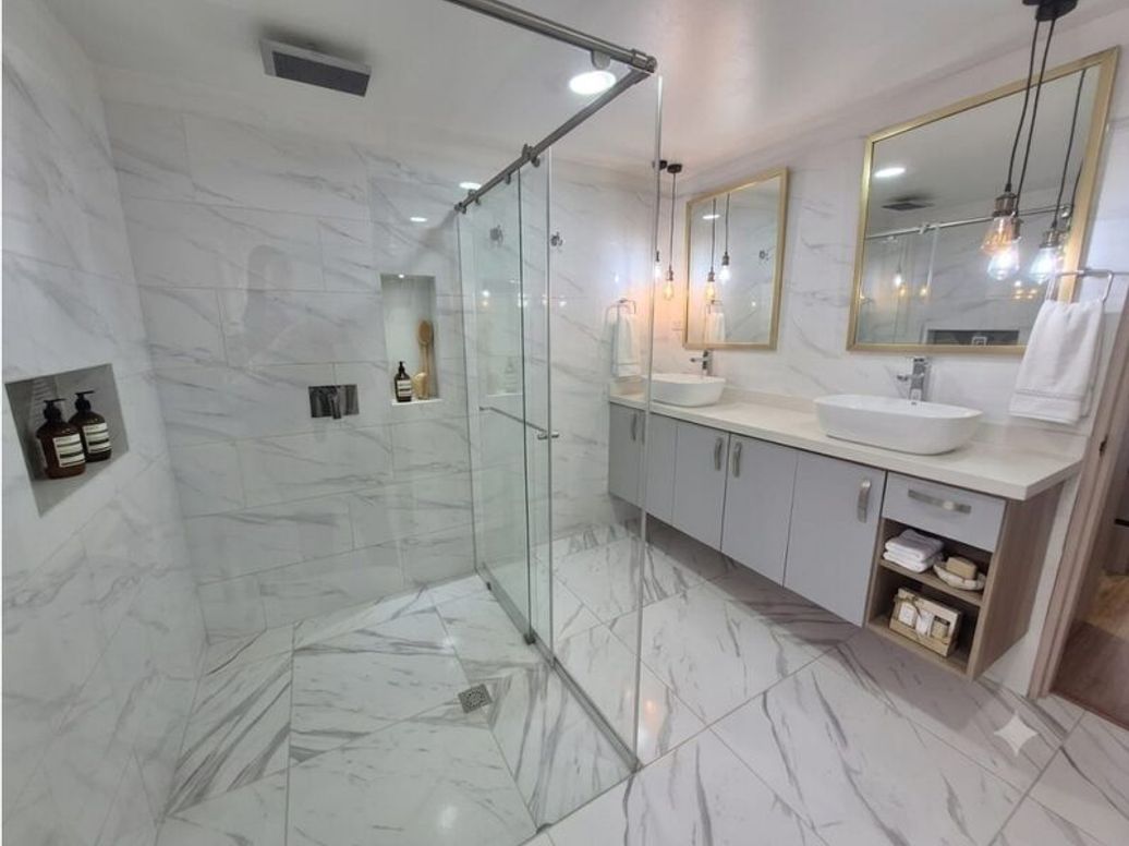 Casa de 5 alcobas en venta en Santa Rosa, Bogotá, 282 m² · foto 18 de 20