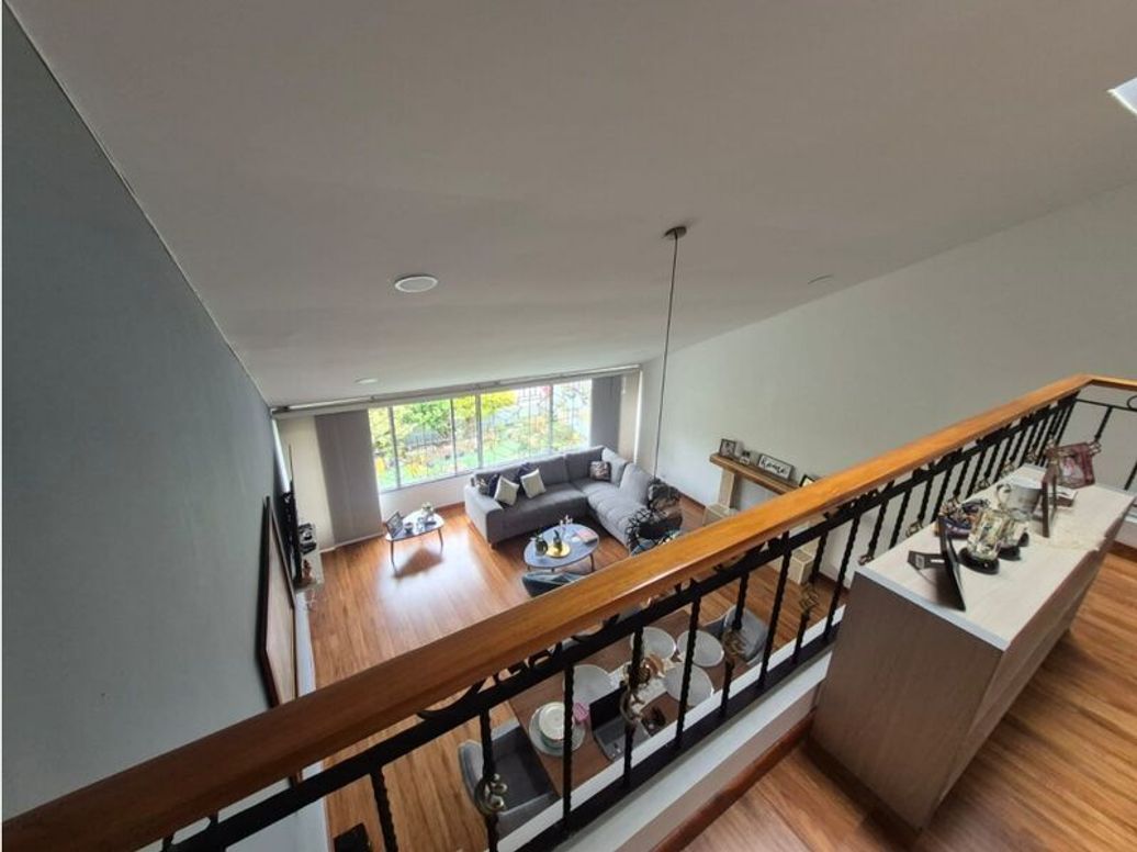Casa de 5 alcobas en venta en Santa Rosa, Bogotá, 282 m² · foto 12 de 20