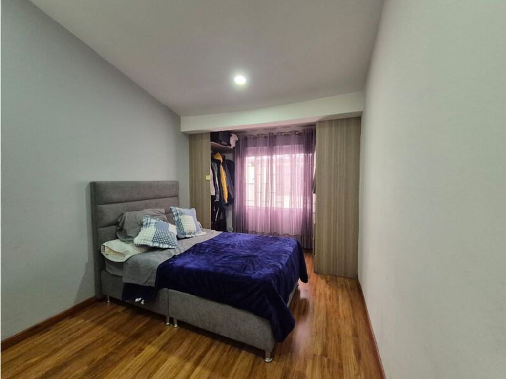 Casa de 5 alcobas en venta en Santa Rosa, Bogotá, 282 m² · foto 19 de 20
